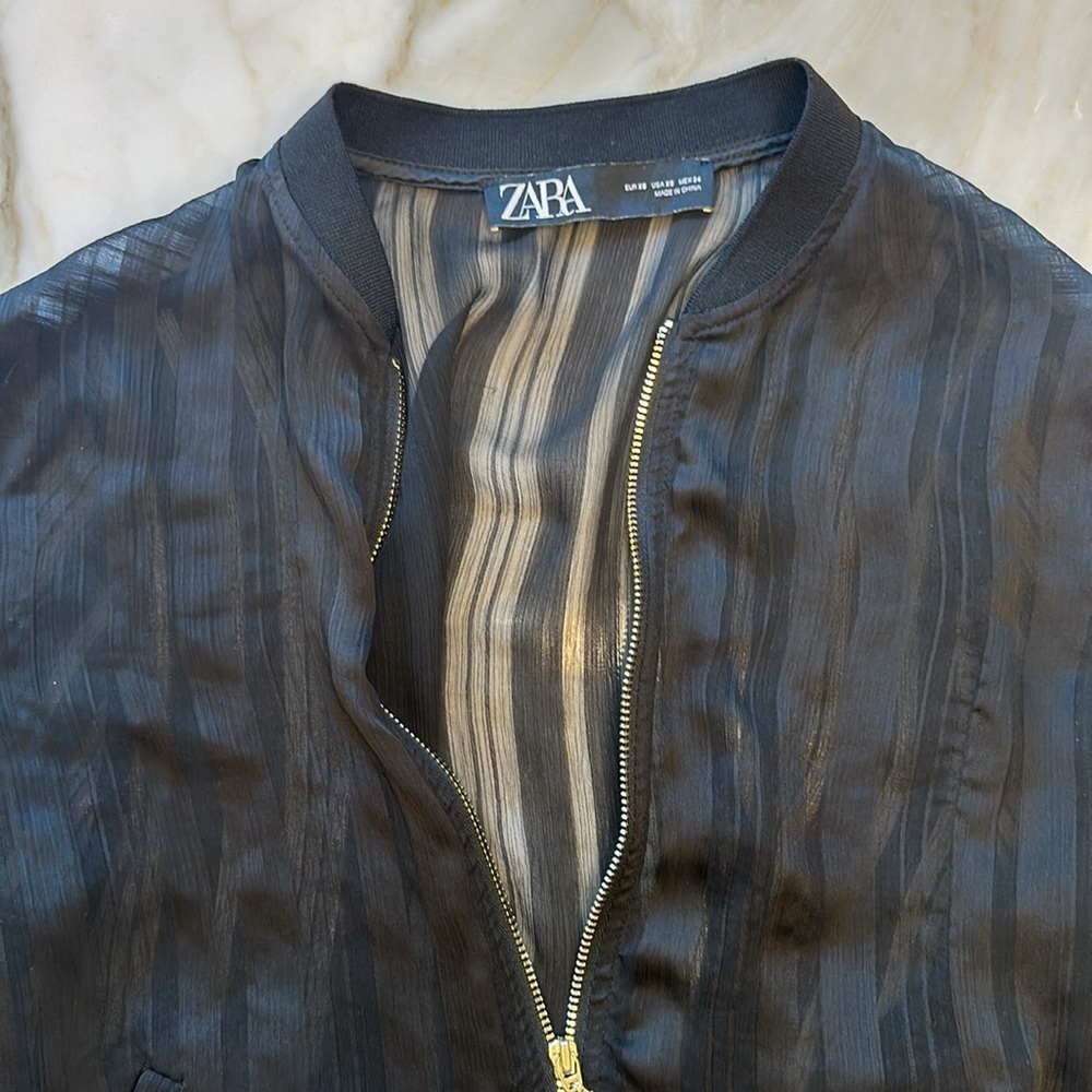 Zara Semi-Sheer Zip Up - Picture 2 of 6